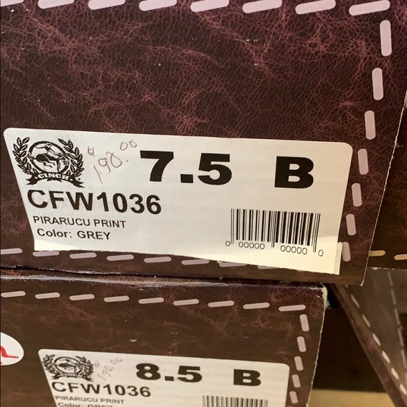 Men’s boots - Picture 4 of 4